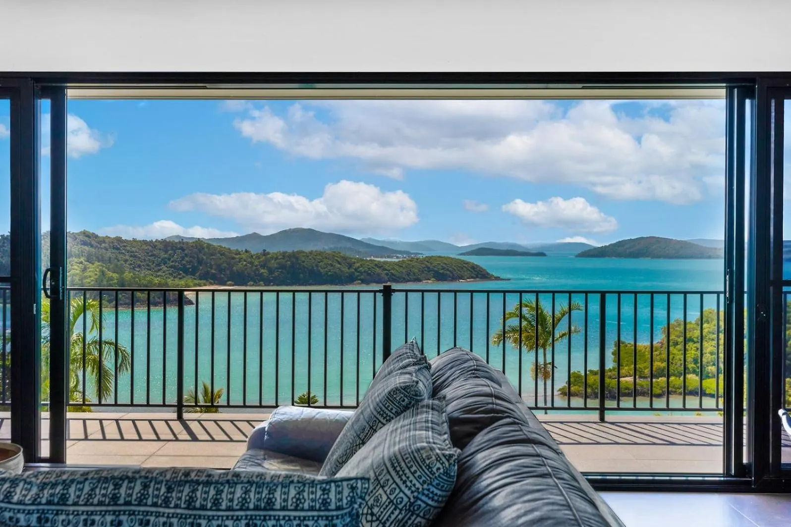 Panorama At Shute Harbour Villa
